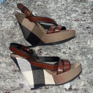 💥Authentic 💥 Burberry Wedge Heel 🔥🔥